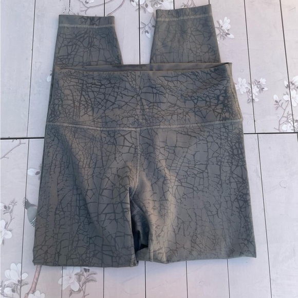 lululemon athletica High-Rise Taupe Leggings - Picture 7 of 7